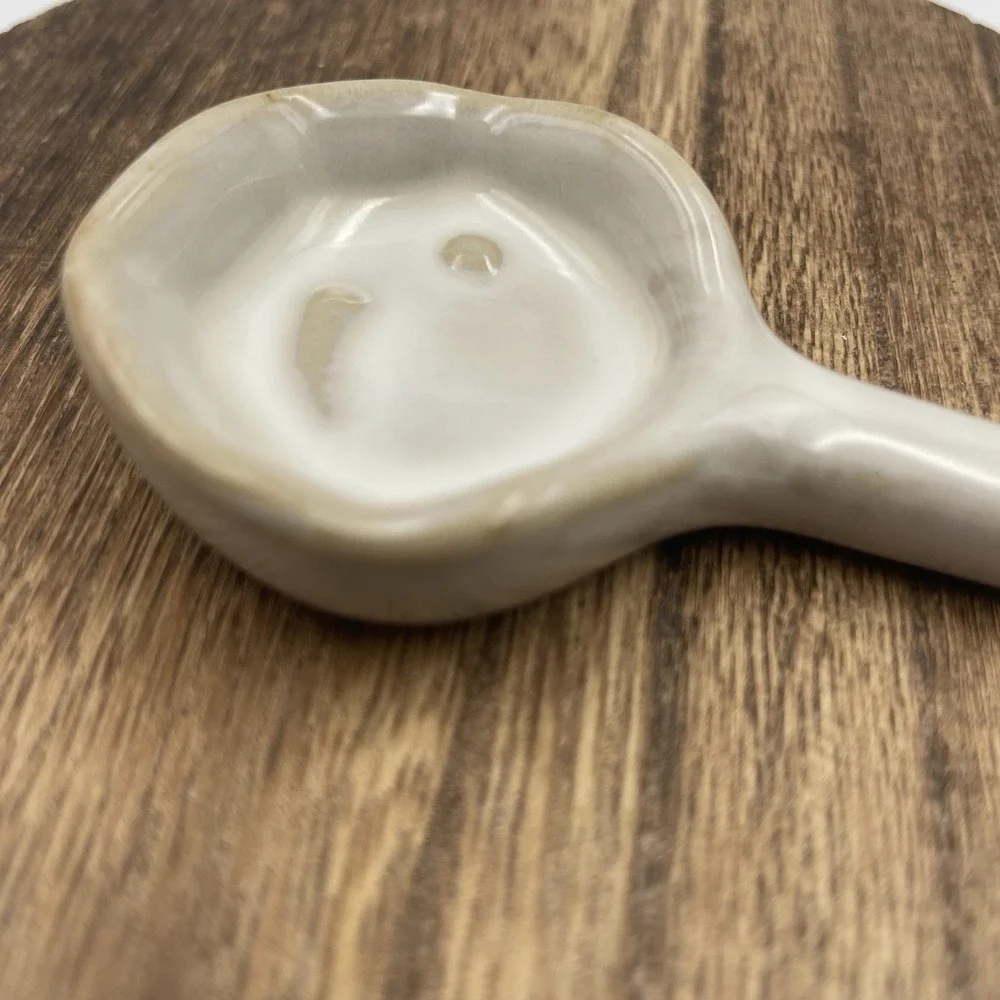 Japanese Ceramic Soup Spoon with Long Handle for Kitchen and Tableware New‎